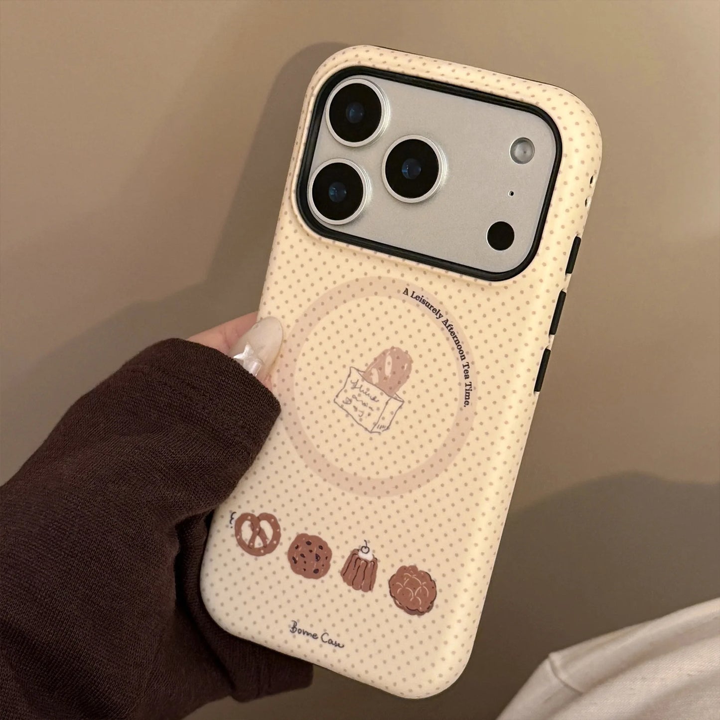 Cute Wave Point Cookie Bread Fold Love Heart Bracket Magnetic Phone Case For iPhone