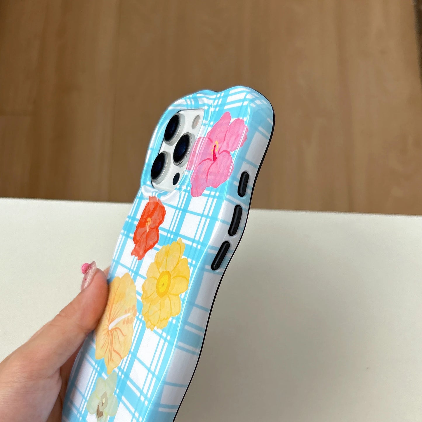 Artistic Plaid Pattern Colorful Floral Prints Irregular Shape Phone Chic Case