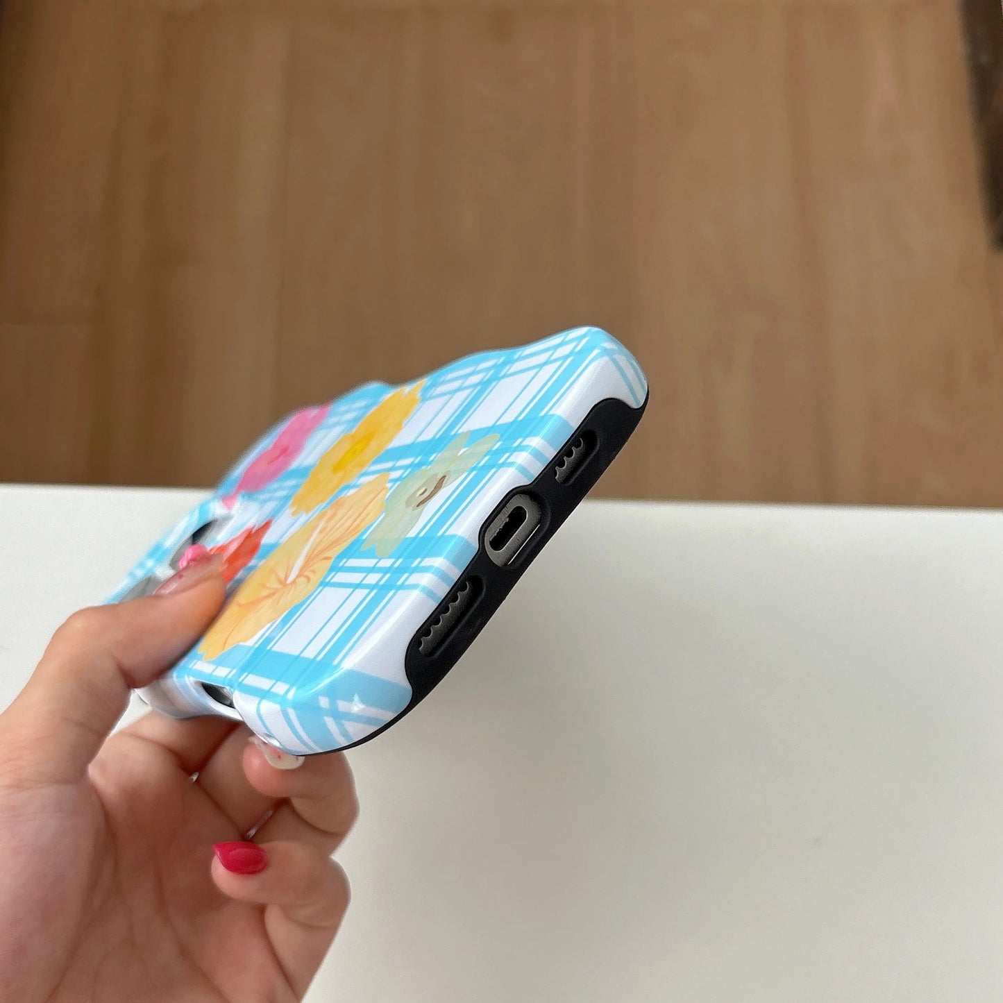 Artistic Plaid Pattern Colorful Floral Prints Irregular Shape Phone Chic Case