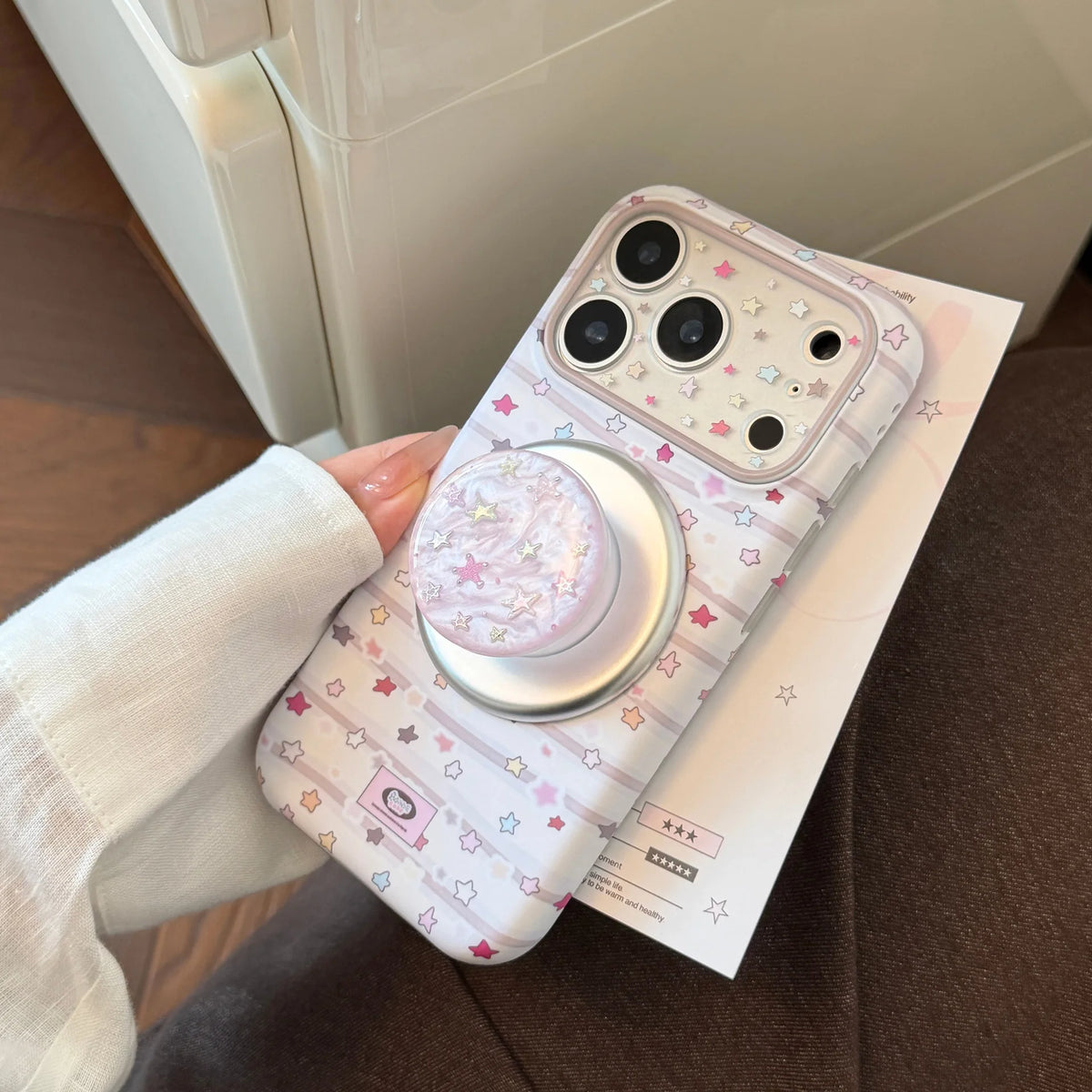 Korean Full Screen Graffiti Colorful Stars Magnetic Bracket Phone Case For iPhone
