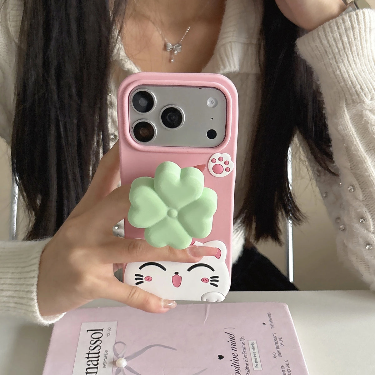 Kawaii 3D Cartoon Cat Rotate Lucky Clover Grip Tok Phone Holder Case For iPhone