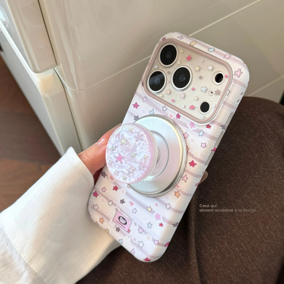 Korean Full Screen Graffiti Colorful Stars Magnetic Bracket Phone Case For iPhone